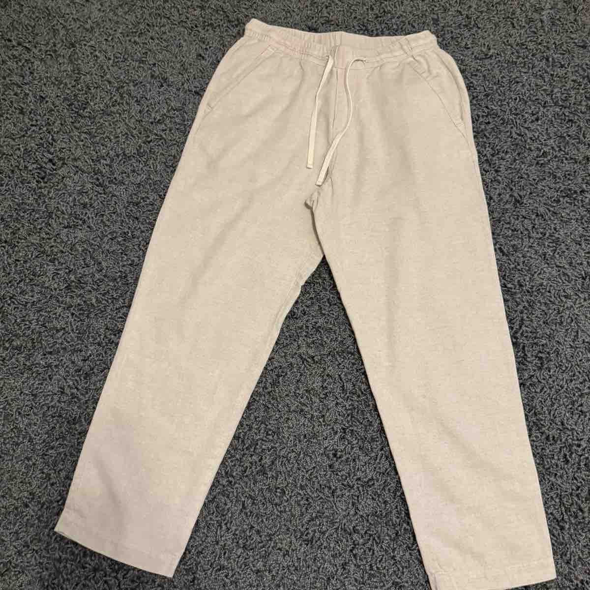 Pantaloni: Zara Freizeithose beige Grösse M neuwertig – Nuovo (secondo la descrizione) da Oetwil am See venduto da kov_k5md