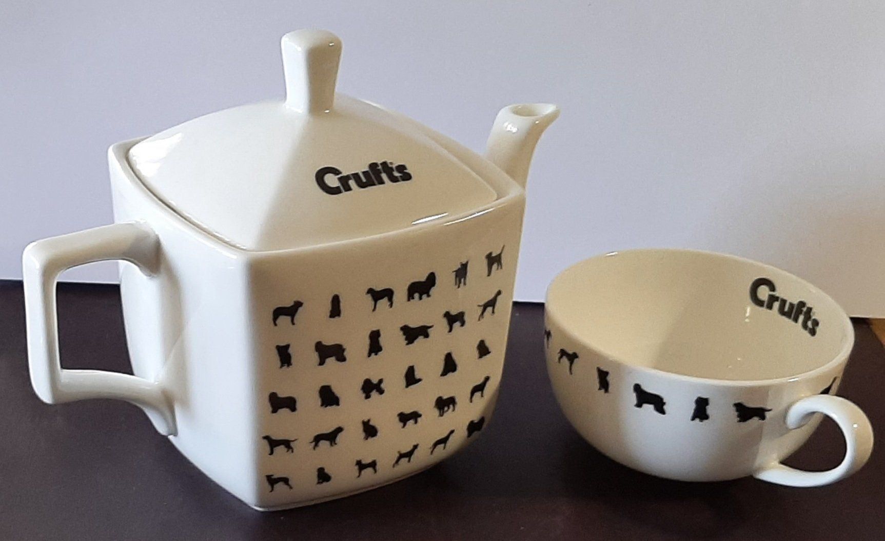 Teiere: Théière et tasse Crufts – Usato da Montet (Glâne) venduto da Koada2