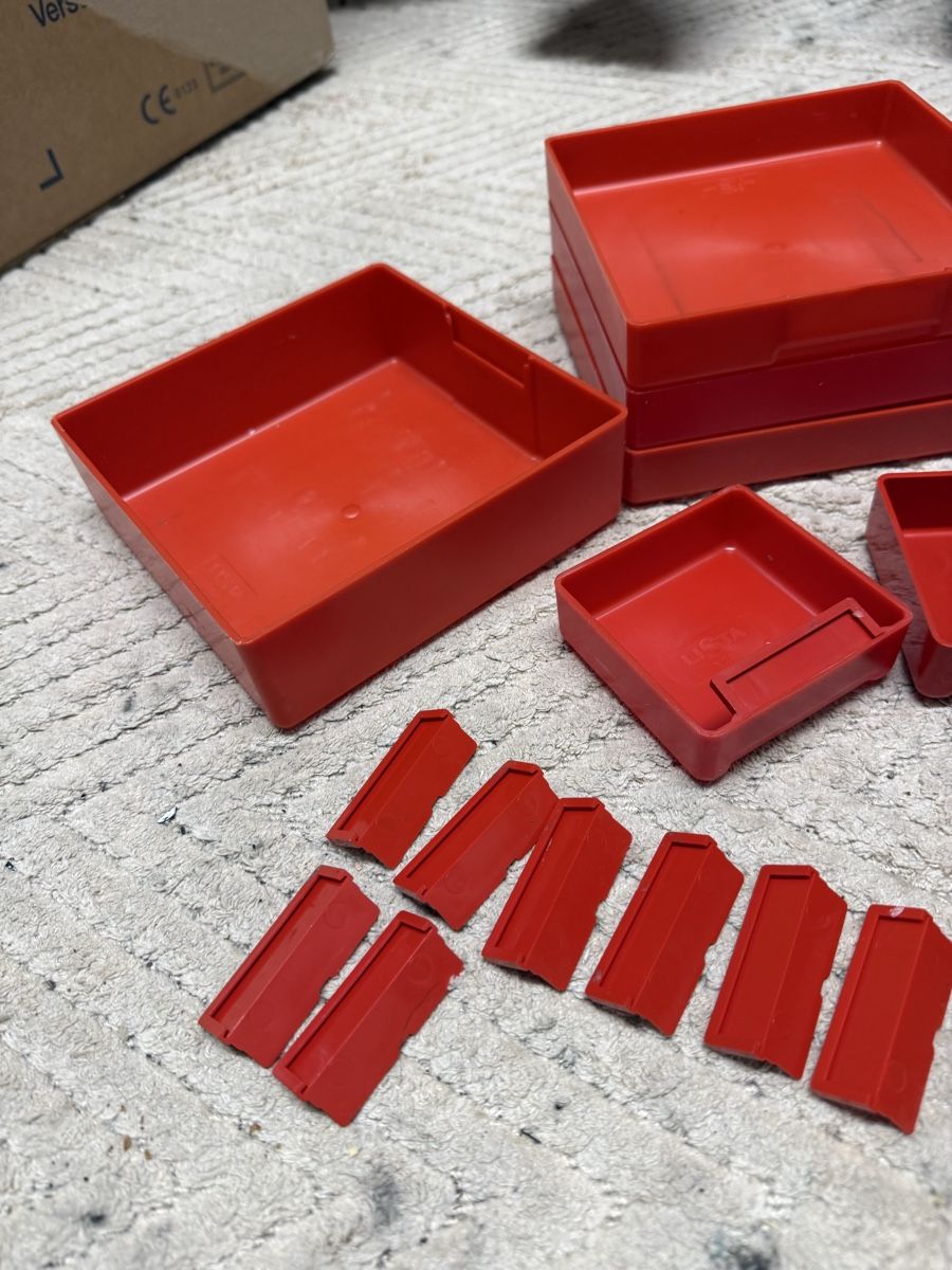 Lista Contenitori & Simili: Rote Sortierboxen Sammlung Lista Neuwertig! – Usato da Oberengstringen venduto da sigurros 2