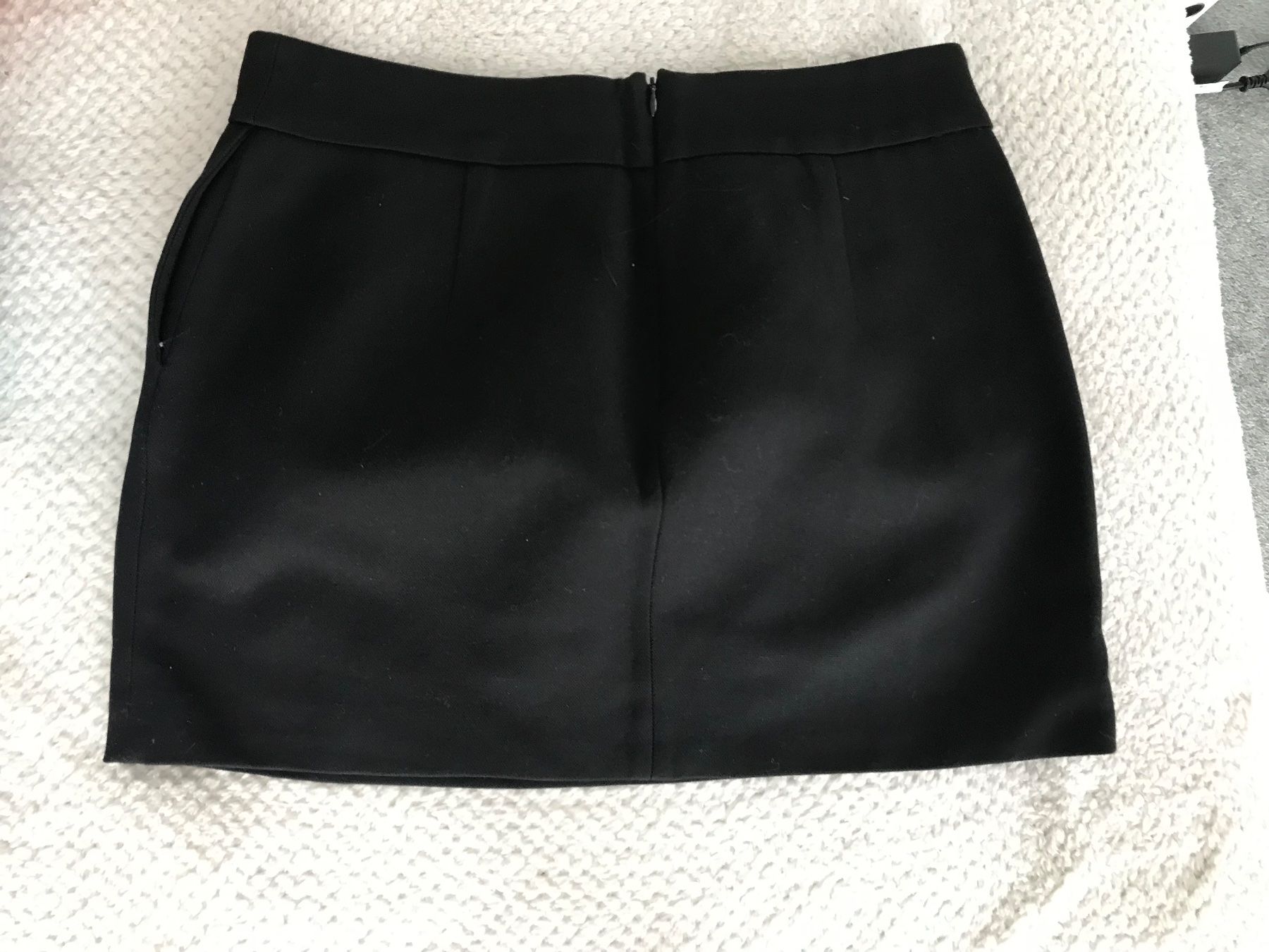 Zara Röcke: Schwarzer Minirock von ZARA, 43% Wolle – Gebraucht aus Niederteufen von mix18