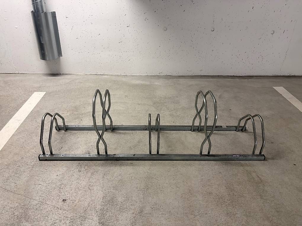 Veloständer: Fahrradständer Mottez – Gebraucht aus Pfäffikon ZH von eggisun