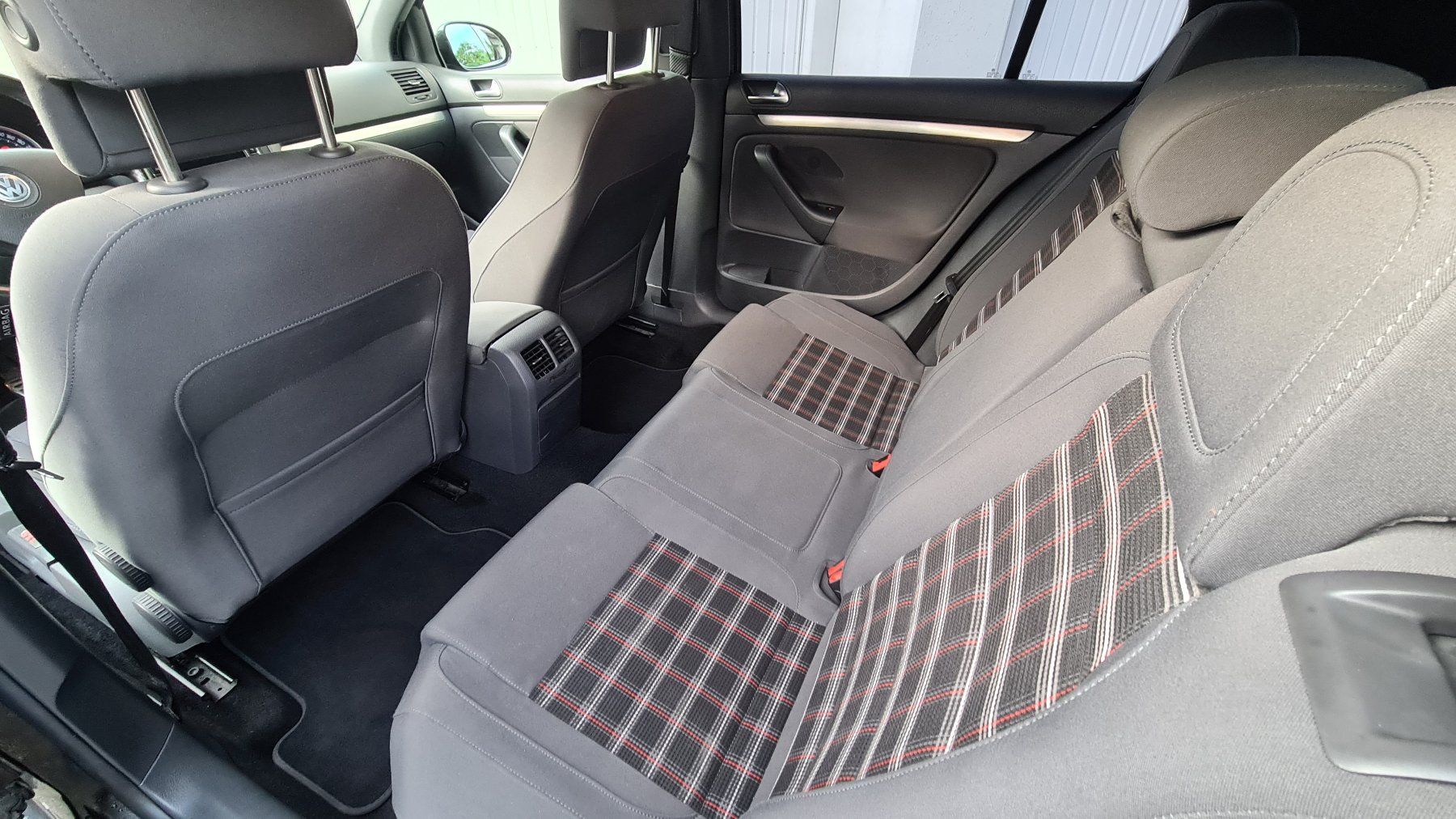 VW Automobili: VW Golf 5, GTI, 200 PS – Usato da Zetzwil venduto da Pedro034 4