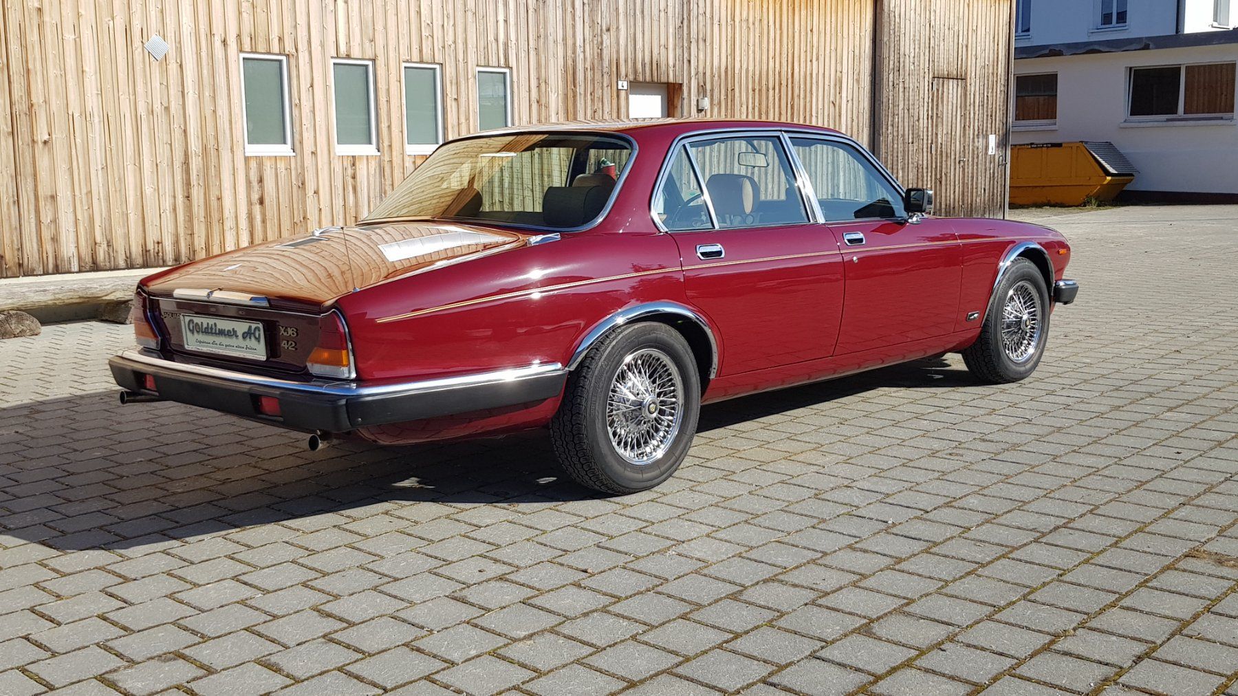 Jaguar Automobili: Jaguar XJ6 4.2 – Usato da Reinach AG venduto da Goldtimer 2