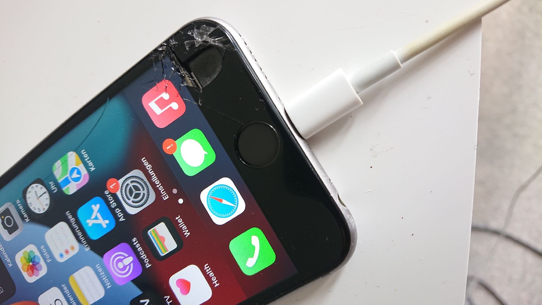 Apple Portables: Apple iPhone 6S 64gb DEFEKT – Défectueux à Flawil par rcnkr 4