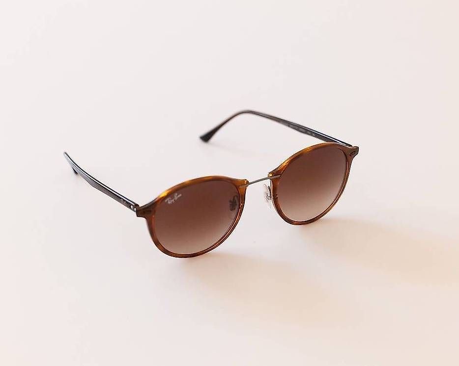 Ray-Ban Occhiali & Lenti: Ray-Ban Light Ray | RB4242 | Sonnenbrille / Sunglasses – Usato da Zürich venduto da maja.renn
