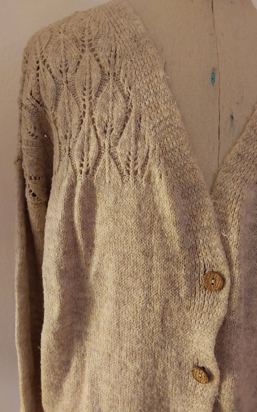 Jacken: Strickjacke beige 40/42 – Gebraucht aus Köniz von scopello12 3