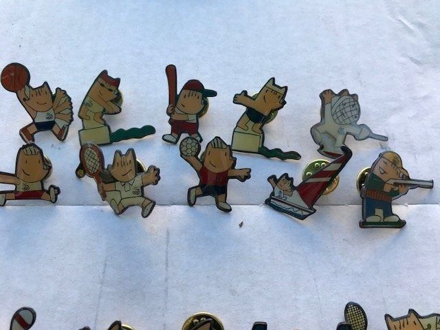 Medaillen: 30 Pins - Olympiade 1992 Barcelona – Neu (gemäss Beschreibung) aus Niederscherli von Lucia16 2