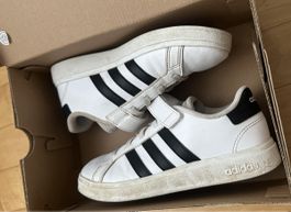 Adidas Schuhe Gr.35