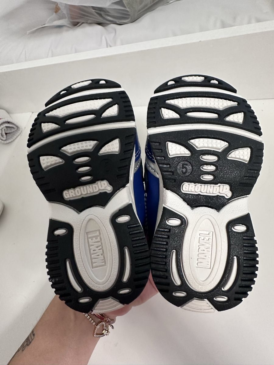 Scarpe per ragazzi: Spiderman Kinderschuhe Gr. 21 – Nuovo e nell'imballaggio originale da Aarburg venduto da valerxa 1