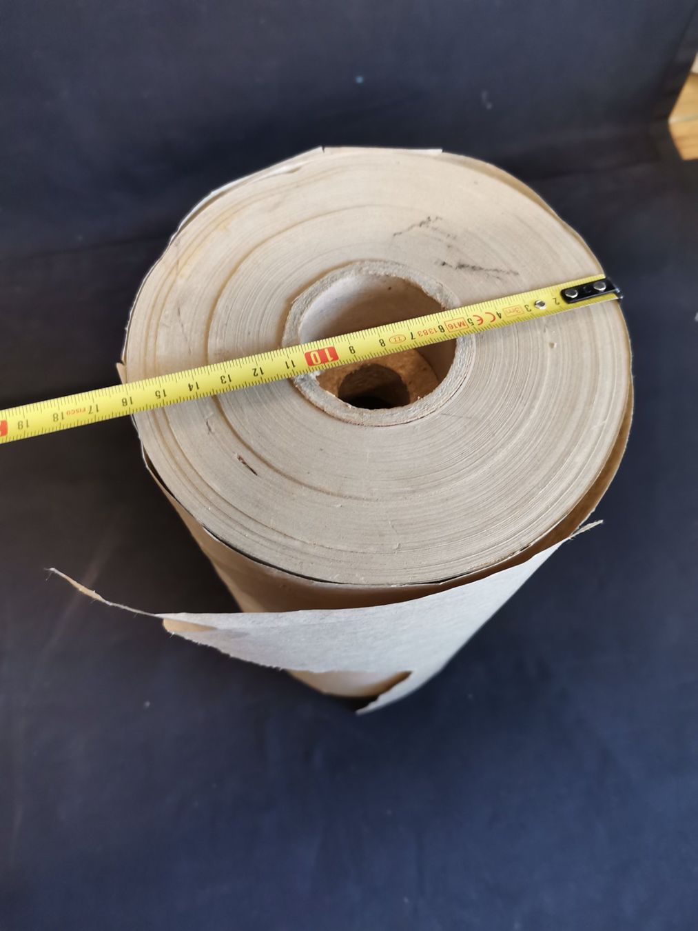 Carta: Abdeckpapierrolle, Papierrolle, Abdeckpapier Rolle, Maler – Usato da Wiedlisbach venduto da materialkreislauf 3