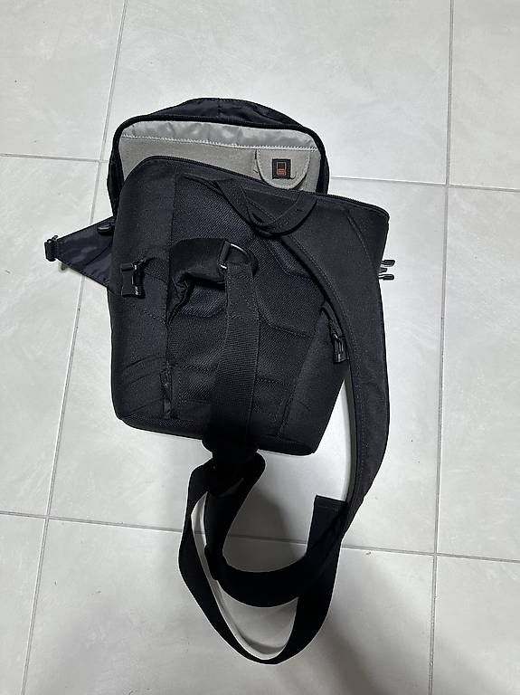 Sacs: Sac photo LowePro – D'occasion à Aubonne par petitschlumpf 1