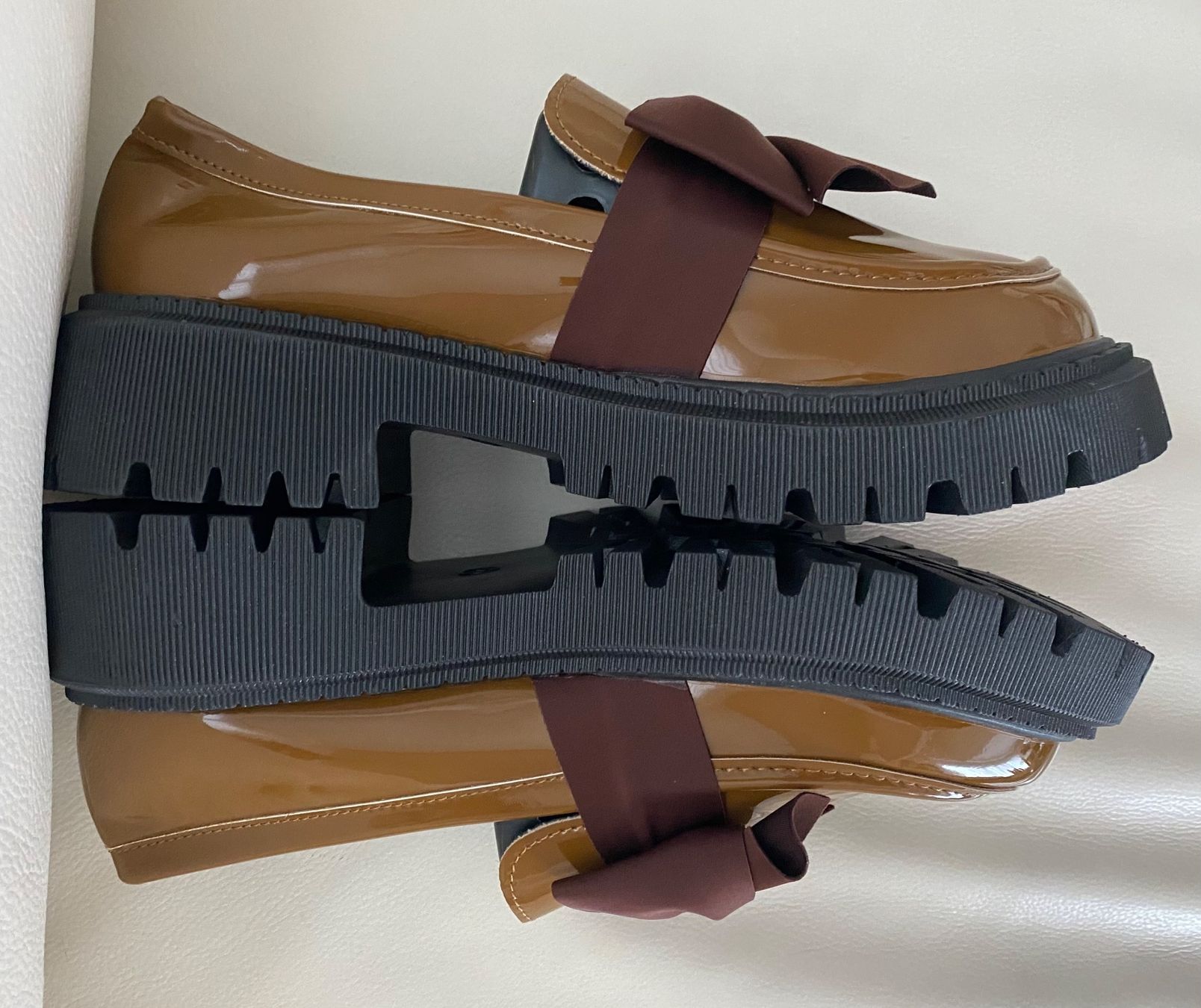 Scarpe da donna: Eyecatcher - edle/sportliche Damenschuhe mit Décor, 40 – Nuovo e nell'imballaggio originale da Winkel venduto da ferrari2022 5