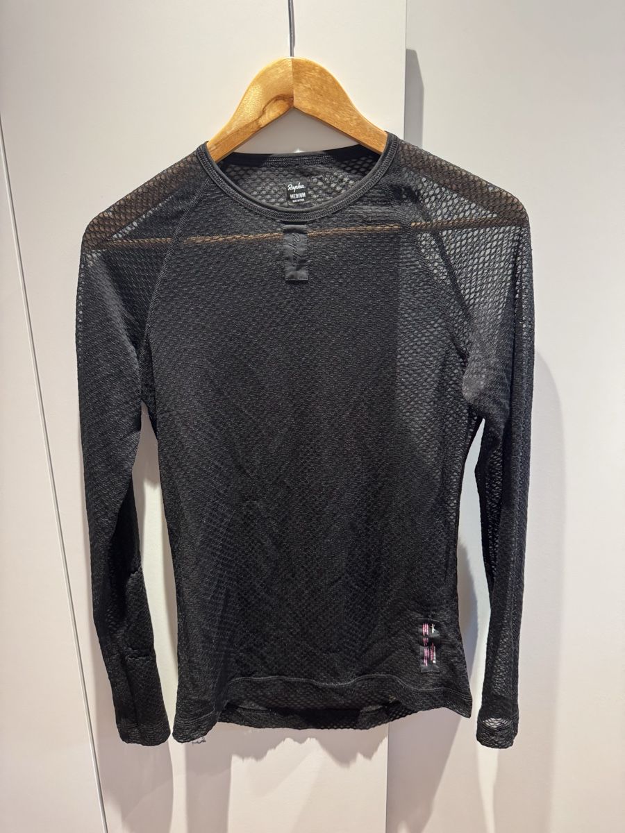 Rapha Canottiere & Pantaloni: Rapha cycling mesh base layer medium - black  – Usato da Herrliberg venduto da jba_zcw7 1