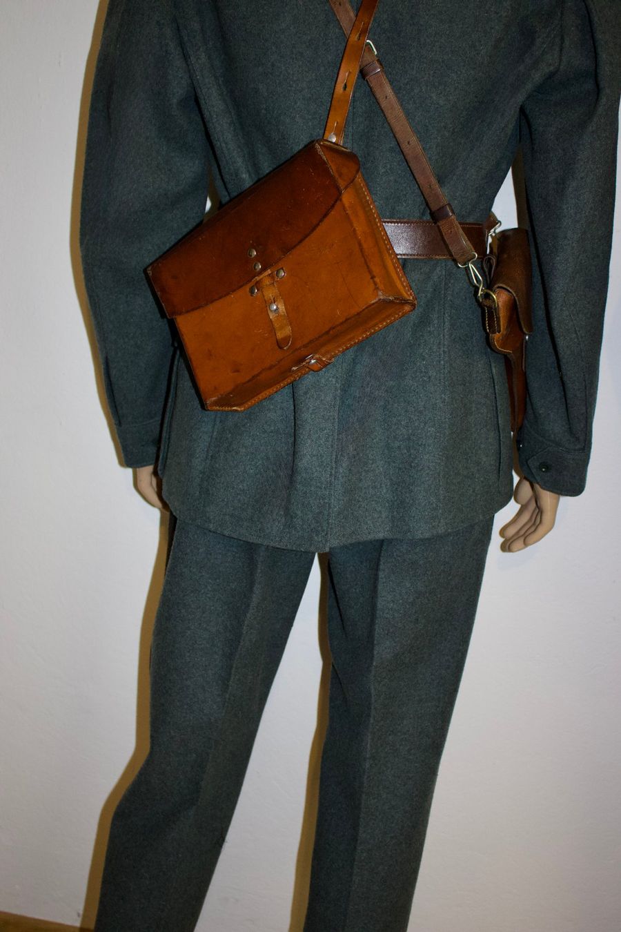 Schweizer Armee Uniformi: Armée Suisse E.M.G – Nuovo (secondo la descrizione) da Lausanne venduto da Grenchars78 3