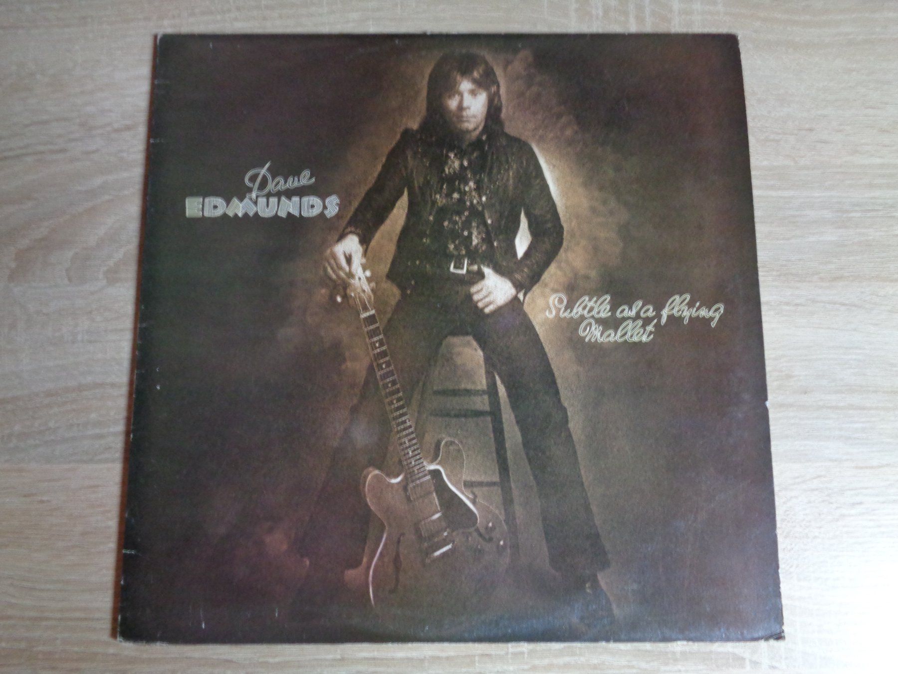 Dischi in vinile: DAVE EDMUNDS - Subtle As A Flying Mallet - Expanded Ed. (LP) – Usato da Weiningen ZH venduto da Princebebe