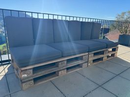 Palettensofa mit EPAL Paletten und Auflagen gebraucht