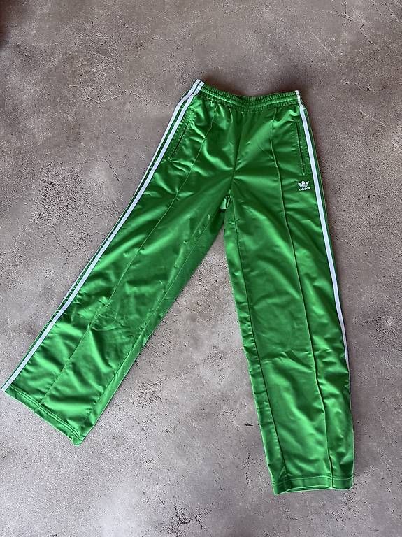 Pantaloni: Pantalon Adidas  – Nuovo e nell'imballaggio originale da Villeneuve FR venduto da ztop67