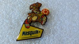 Ansteckpin 230: Nesquik