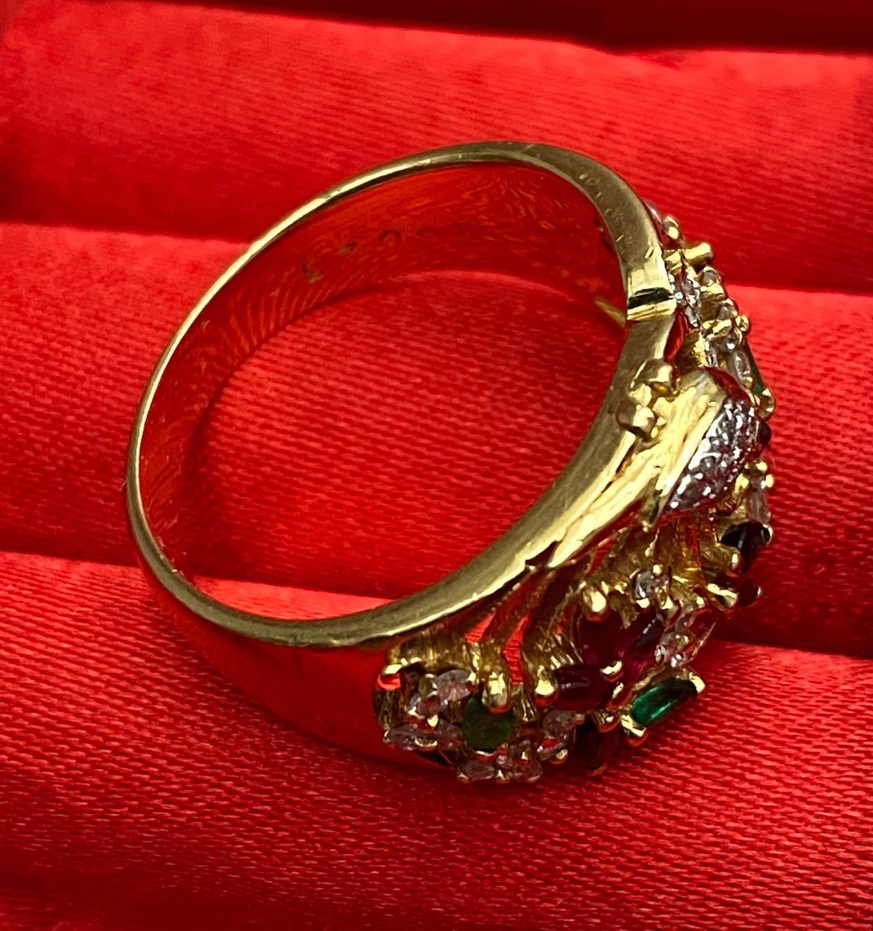 Anelli: Ring 18 K GG / div. Edelsteinen in Form eines Vogels – Usato da Wettingen venduto da taloo 2