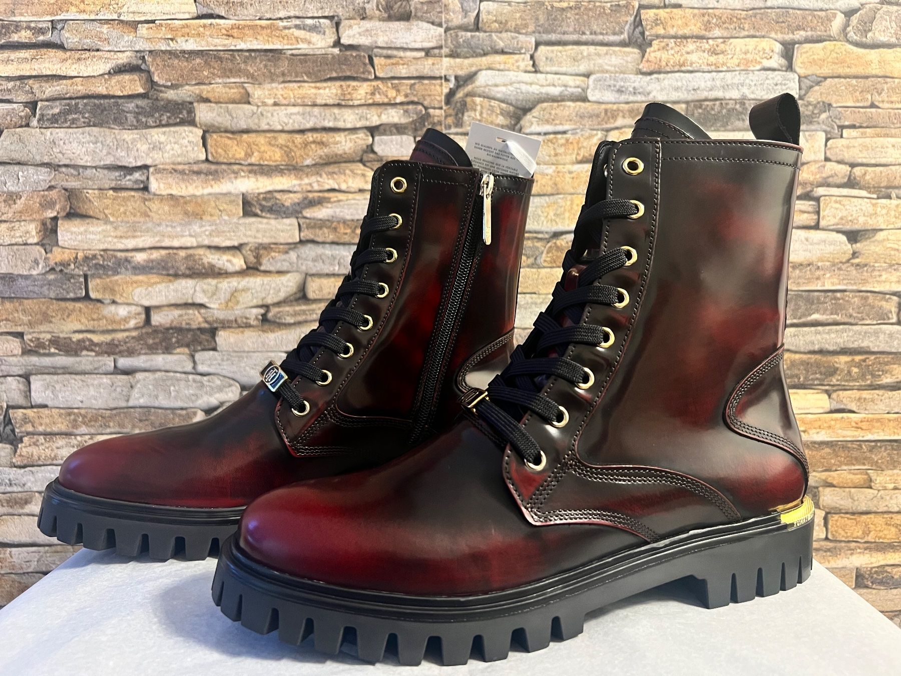 Tommy Hilfiger Scarpe da donna: Tommy Hilfiger Polished Lace Up Gr. 41 – Nuovo e nell'imballaggio originale da Bern venduto da No1e 1