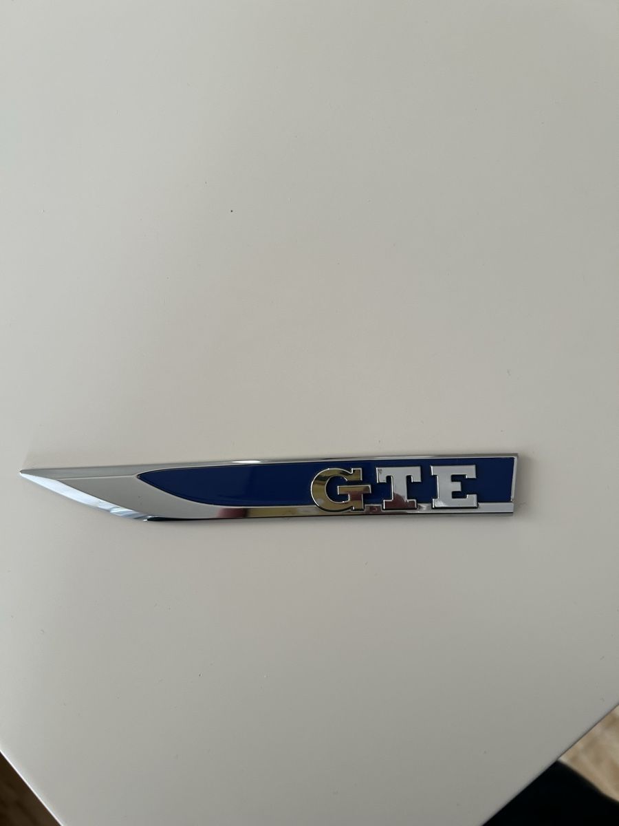Volkswagen Tutti pezzi di ricambio auto: Monogramme GTE pour vw – Usato da Meyrin venduto da Sparco05