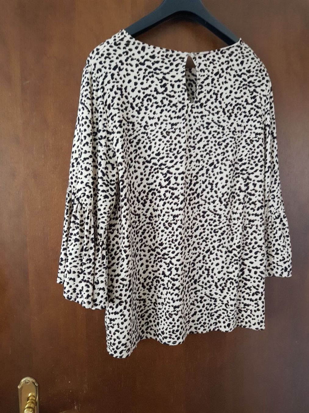 H&M Camicette: Schöne moderne  bluse  neuwertig – Usato da Stansstad venduto da leoni66 1