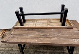 Tisch und Bänke