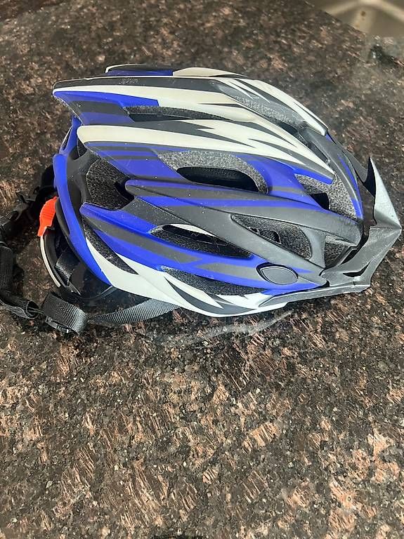 Caschi: Velohelm Gr. M – Usato da Regensdorf venduto da Kunst02 1