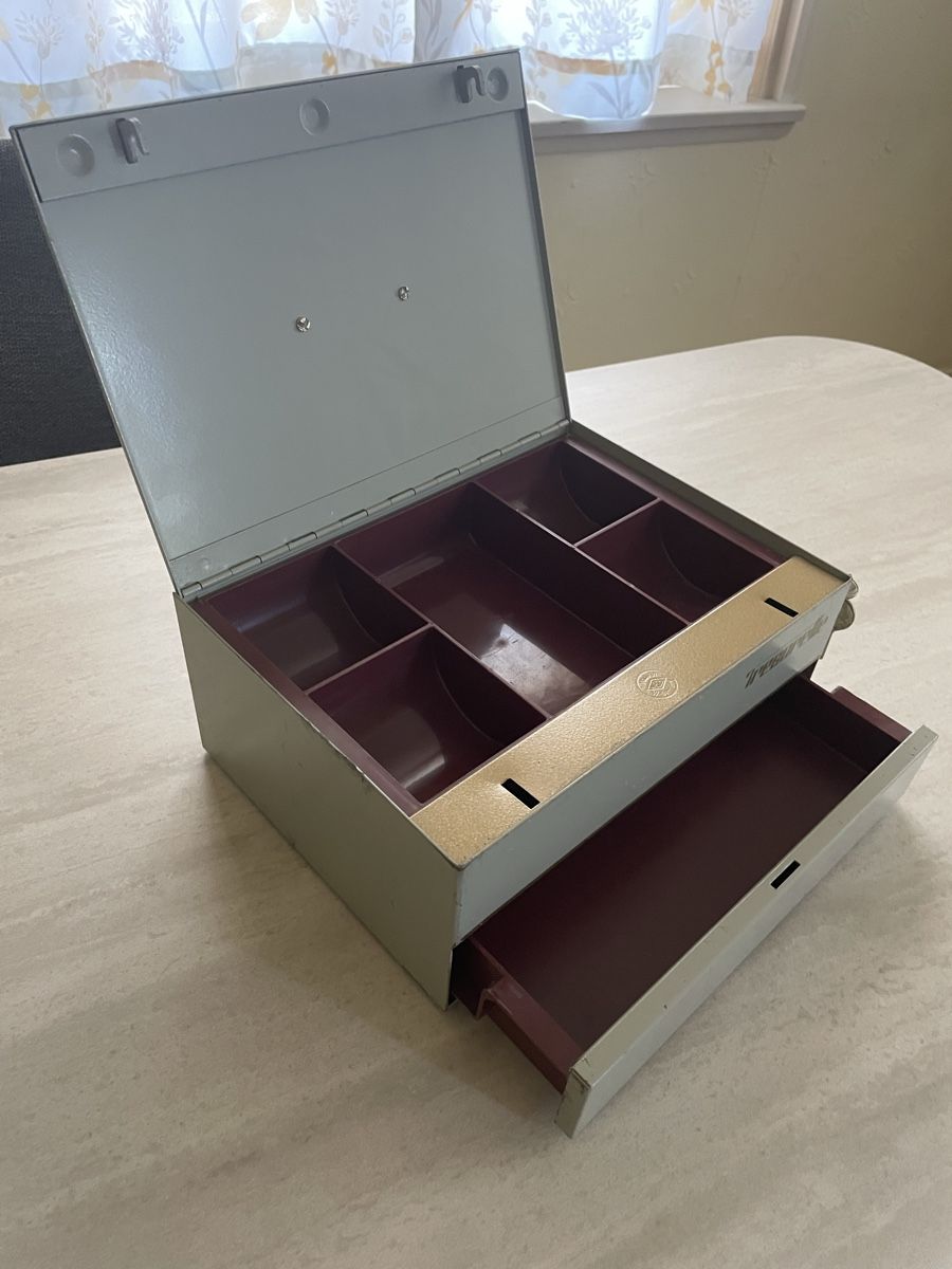 Registratore di cassa: Wesco Geldkassette Tresorette – Usato da Flawil venduto da Naphtali 6