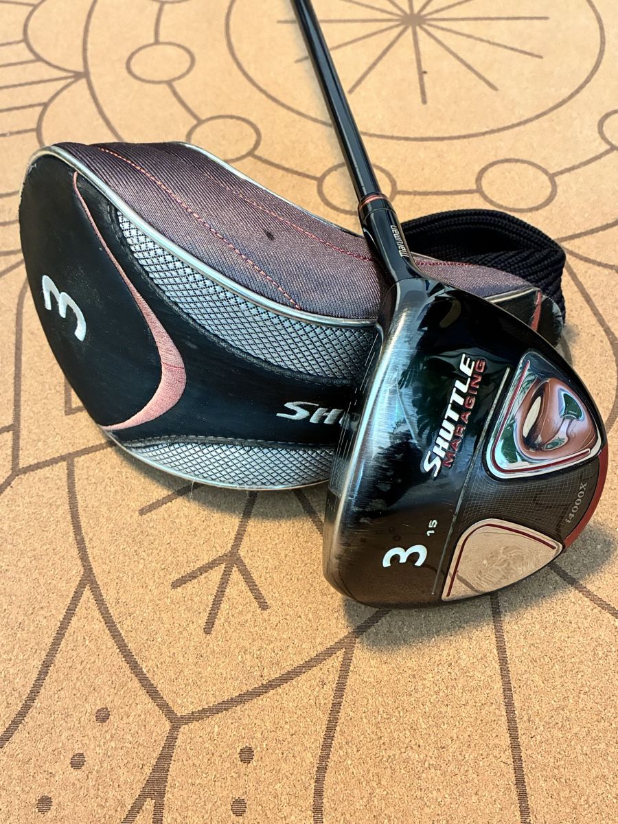 Mazze & Set: Maruman Shuttle 3-Wood mit Schlägerhaube – Usato da Bern venduto da Golf_Albert