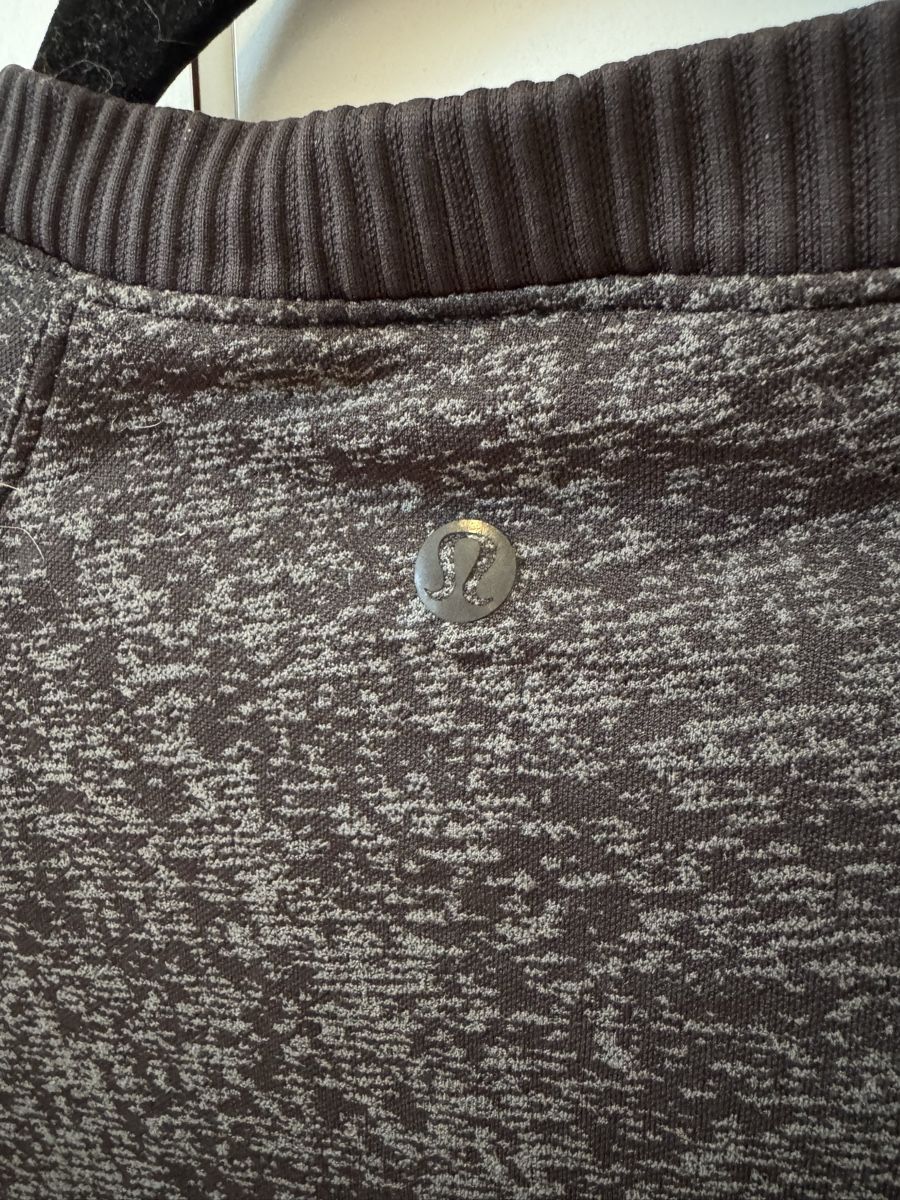 Lululemon Top: Lululemon Long Sleeve - Size 36 (US 4) – Usato da Küsnacht ZH venduto da lia_lf7y 2