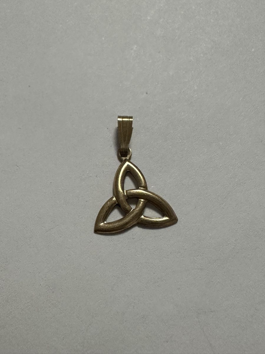 Ciondoli: Pendentif triskel or jaune, bon état  – Usato da Montreux venduto da luc_w7cx