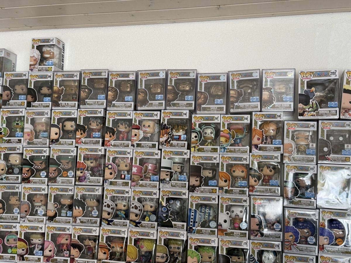 Funko Statuette: COLLECTION COMPLÈTE FUNKO POP ONE PIECE – Nuovo (secondo la descrizione) da Yverdon-les-Bains venduto da ido_w9qy 1