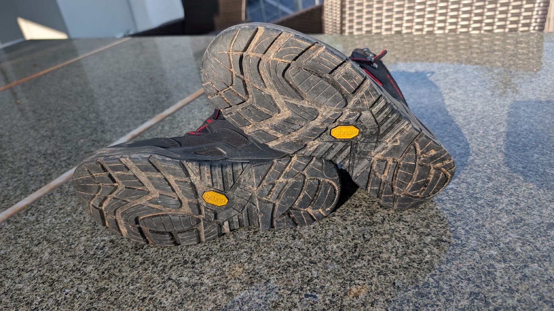 Lowa Scarpe da donna: Lowa Arbeitsstiefel Grösse 39 Schwarz  – Usato da Elsau venduto da saki1986 1