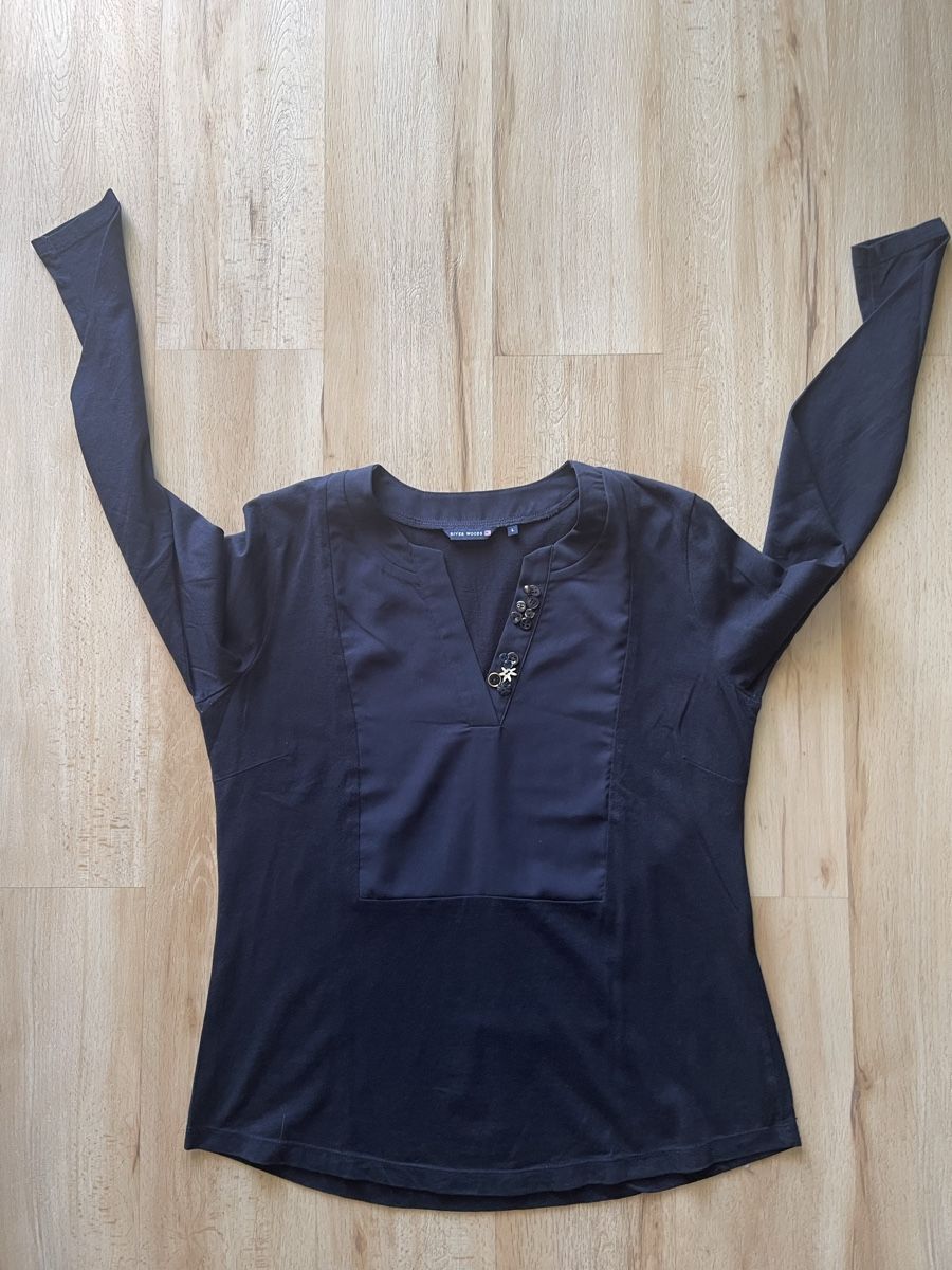 T-shirt: Pull noir River Woods femme L occasion – Usato da Kloten venduto da Vermicelles 1