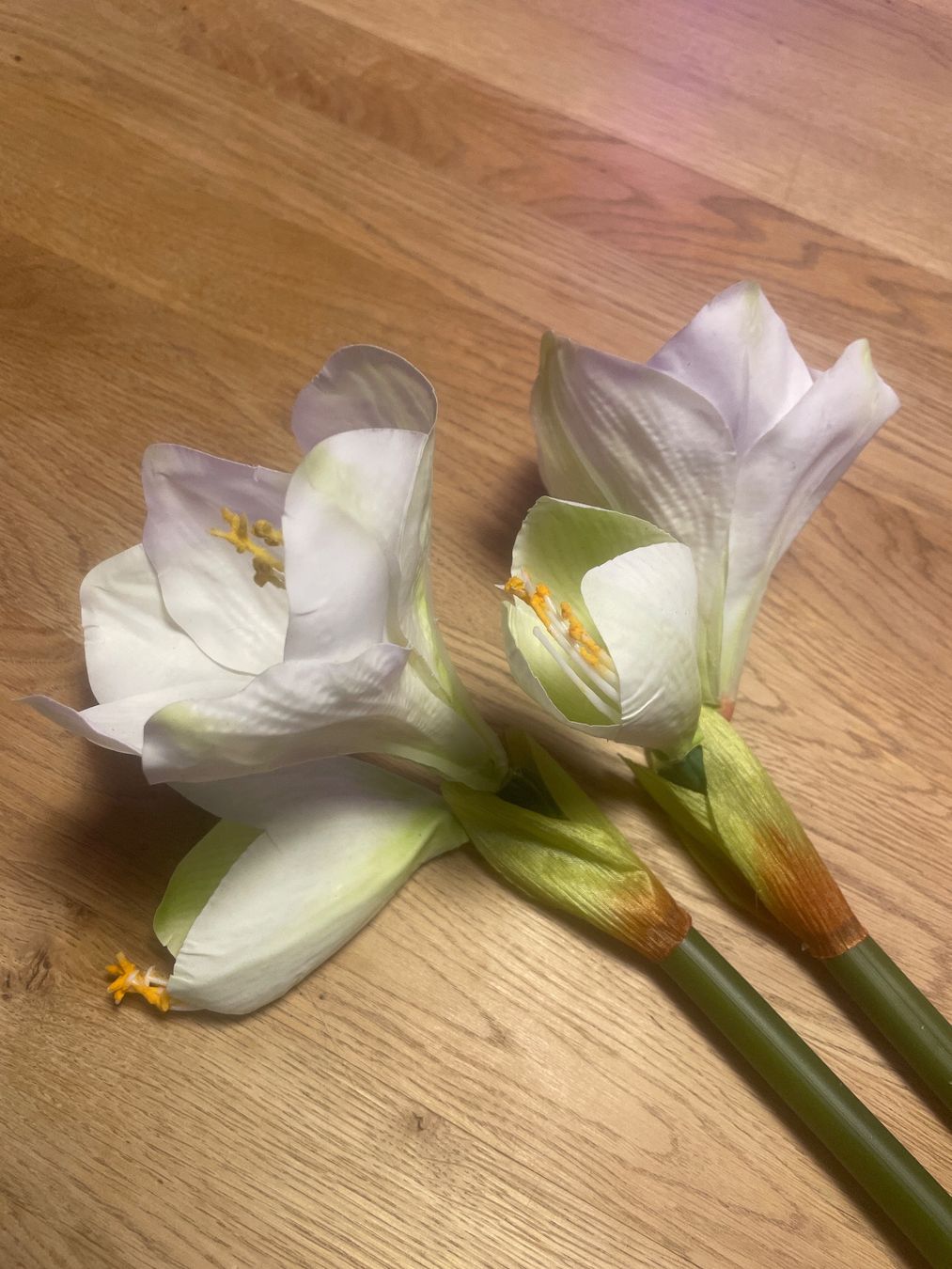 Piante & sementi: Kunstblumen Lilien weiss – Usato da Bellach venduto da cosmoderm 1