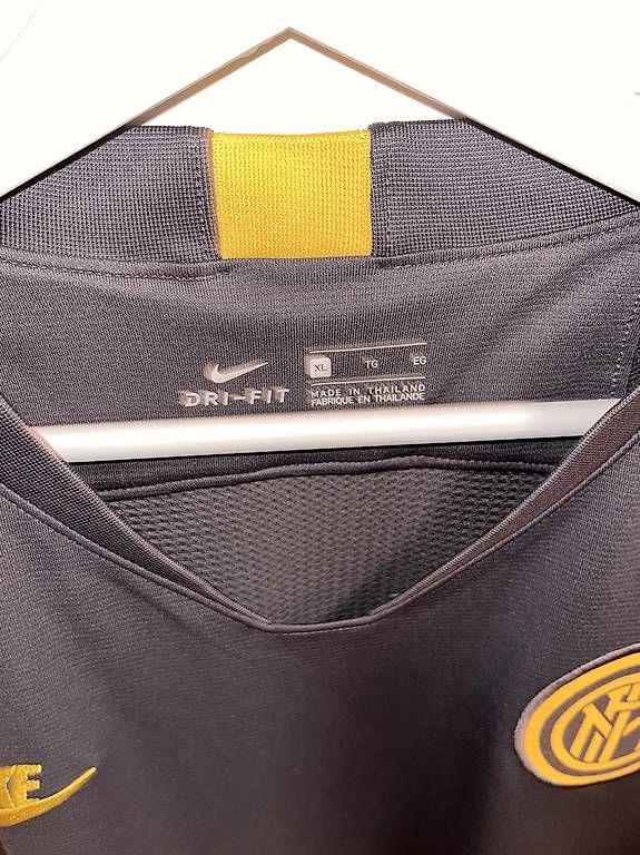 Pantaloni: Inter Trainingsshort – Usato da Zürich venduto da Mark.2021 1