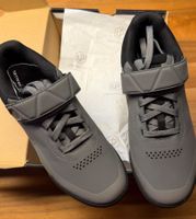 Unparallel Dust up Schuhe grau