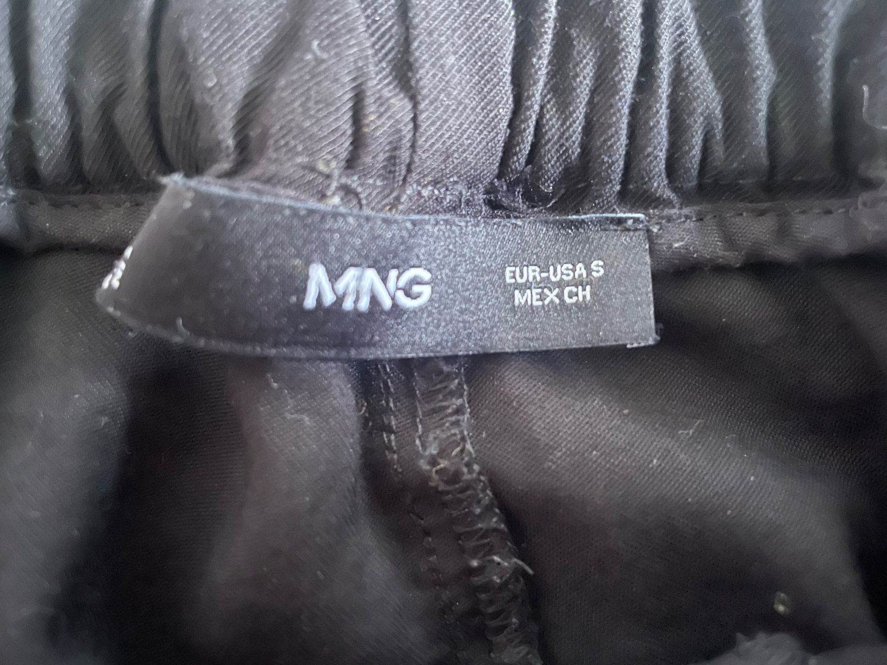 Pantaloni: Schwarze Hose Mango Gr. S – Usato da Coldrerio venduto da Theres2004 2