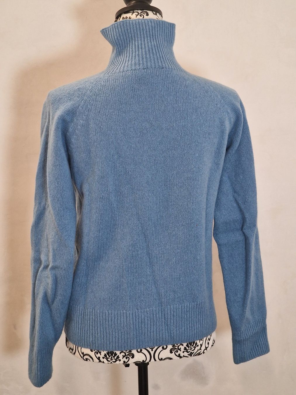 Maglioni & Felpe: Damen Pullover Sunspel hellblau S wolle neuwertig – Nuovo (secondo la descrizione) da Meierskappel venduto da HeartWear 3
