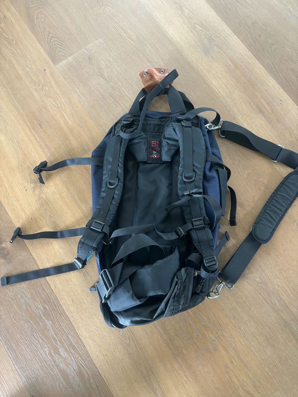 Tatonka Sacs à dos: Kofferrucksack, Tatonka Flight Case, Topozustand – D'occasion à Hombrechtikon par belluk 2