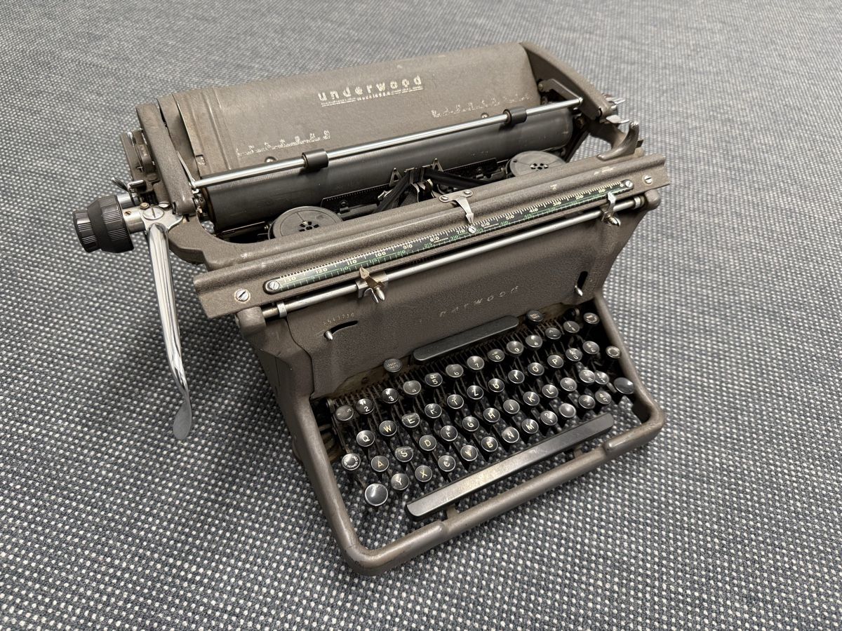Underwood Macchine da scrivere: Schreibmaschine Underwood – Difettoso da Kriens venduto da delfossejf