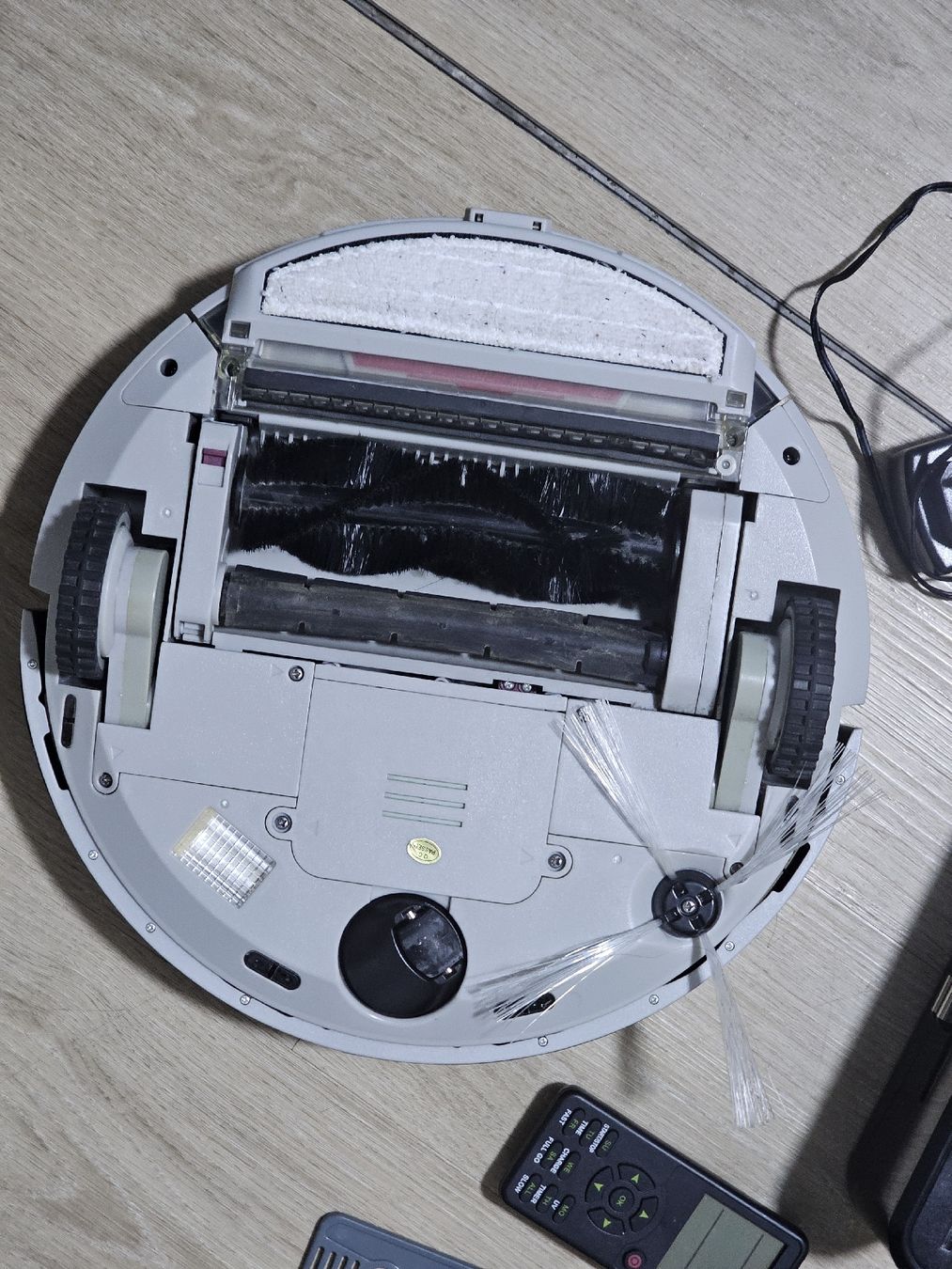Aspirapolveri & Accessori: Aspirateur robot XR210A – Difettoso da Bulle venduto da Bflowx 2