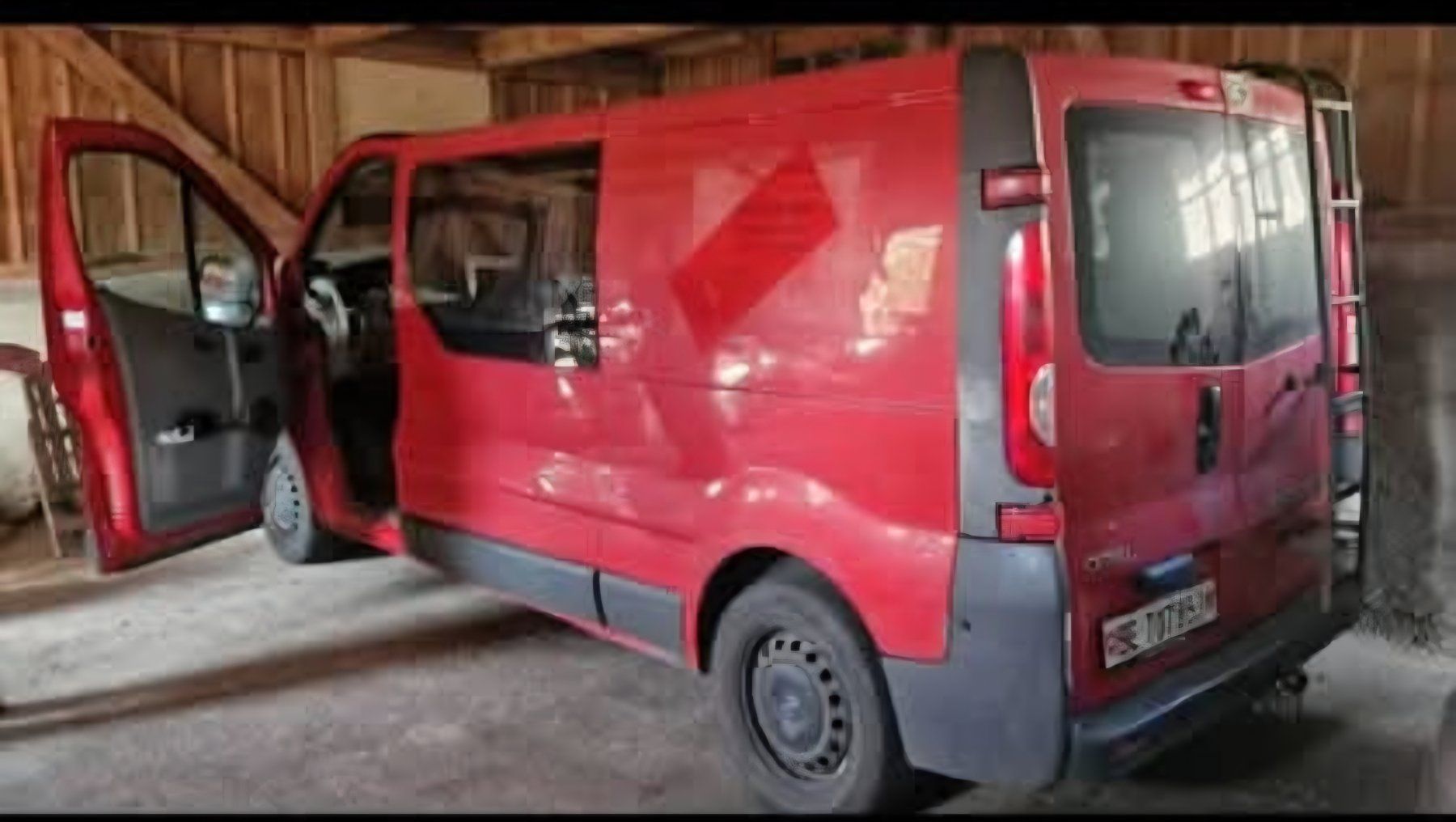 Opel Véhicules utilitaires: OPEL vivaro – D'occasion à prêles par micas02 2