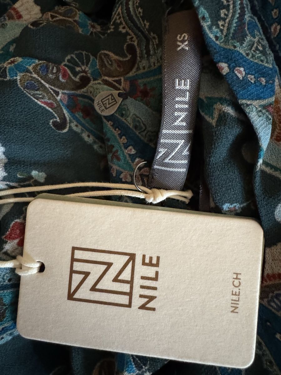 Nile Camicette: Nile Bluse mit Kapuze, Gr. XS, neu – Nuovo e nell'imballaggio originale da Feldbrunnen venduto da Sunneschin 6