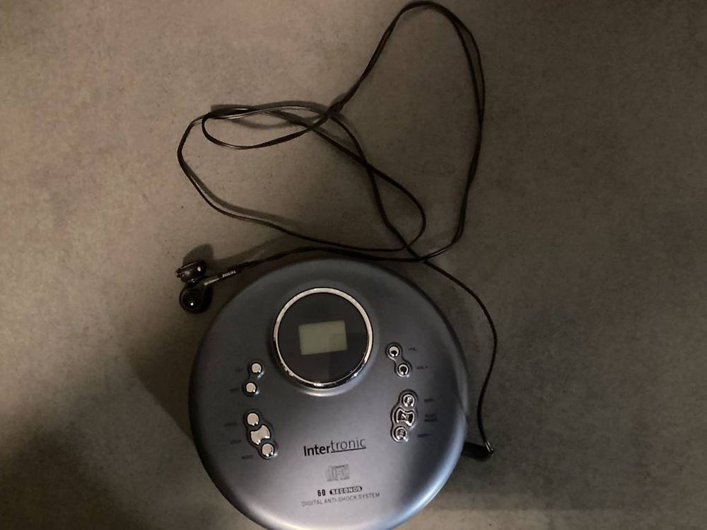 Discman inkl. Kopfhörer (Gebraucht) in Rupperswil für CHF 10 – nur ...
