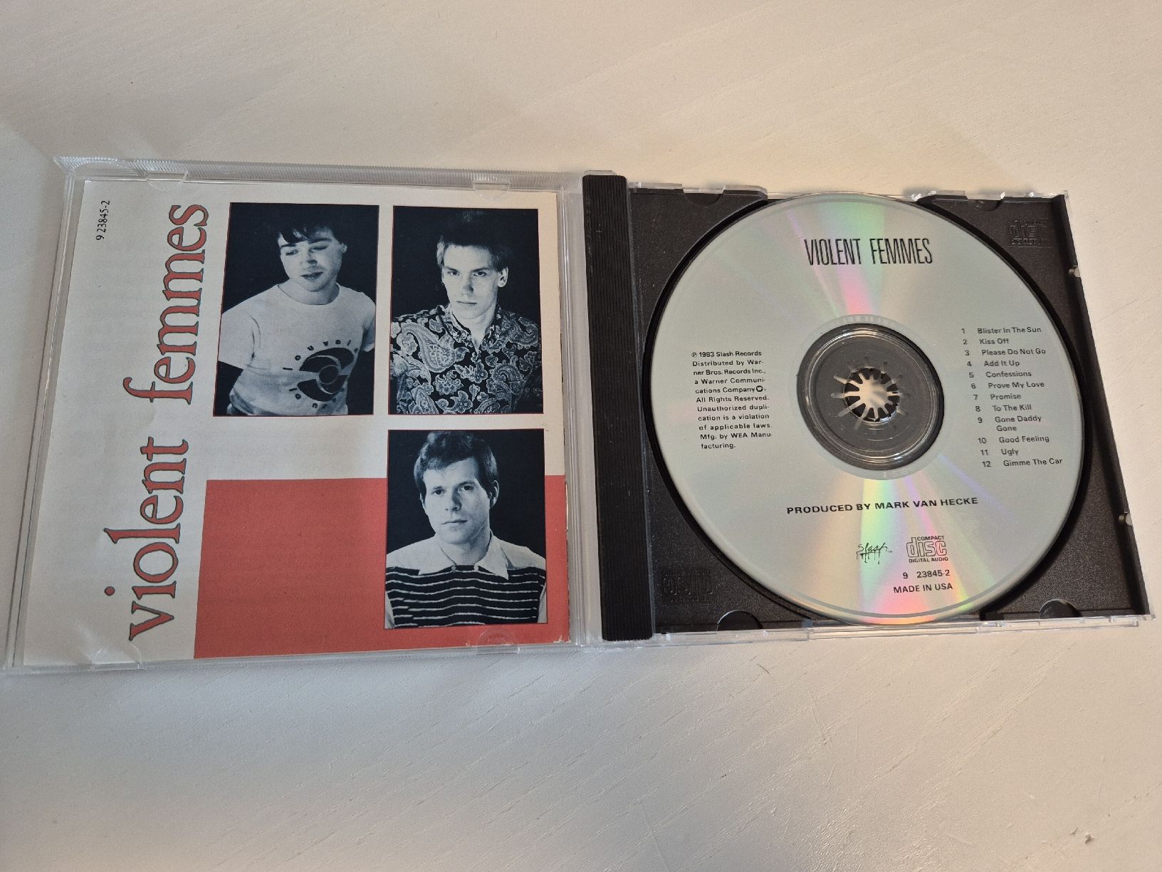 CD: Violent Femmes - CD Album - 1983 – Nuovo (secondo la descrizione) da Uster venduto da newwave0 2
