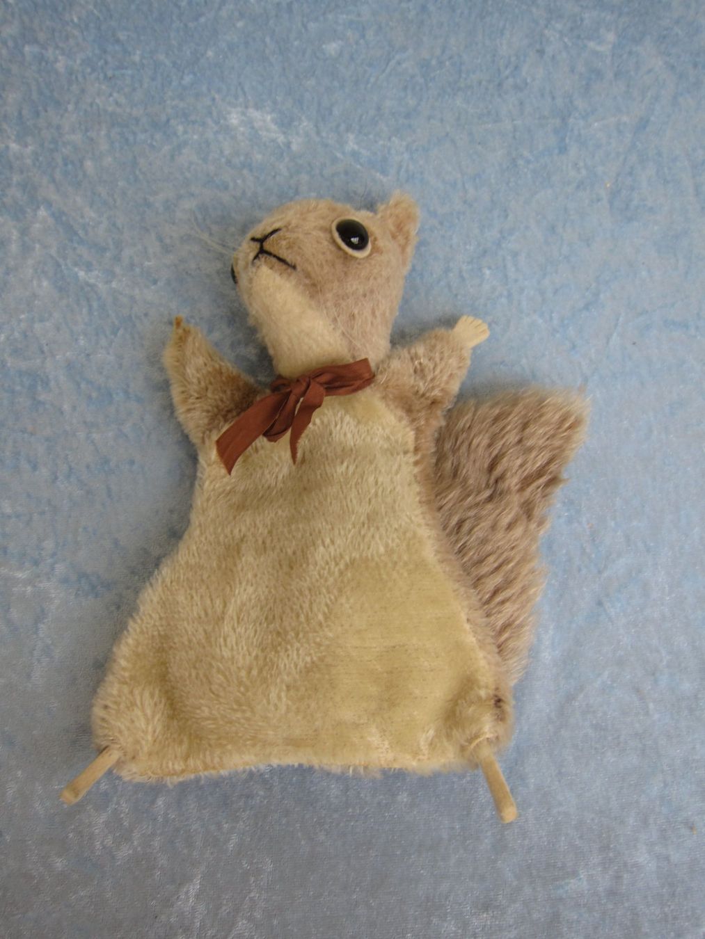 Steiff Jouets: Steiff Handpuppe Eichhörnchen – D'occasion à Regensdorf par Eri8057