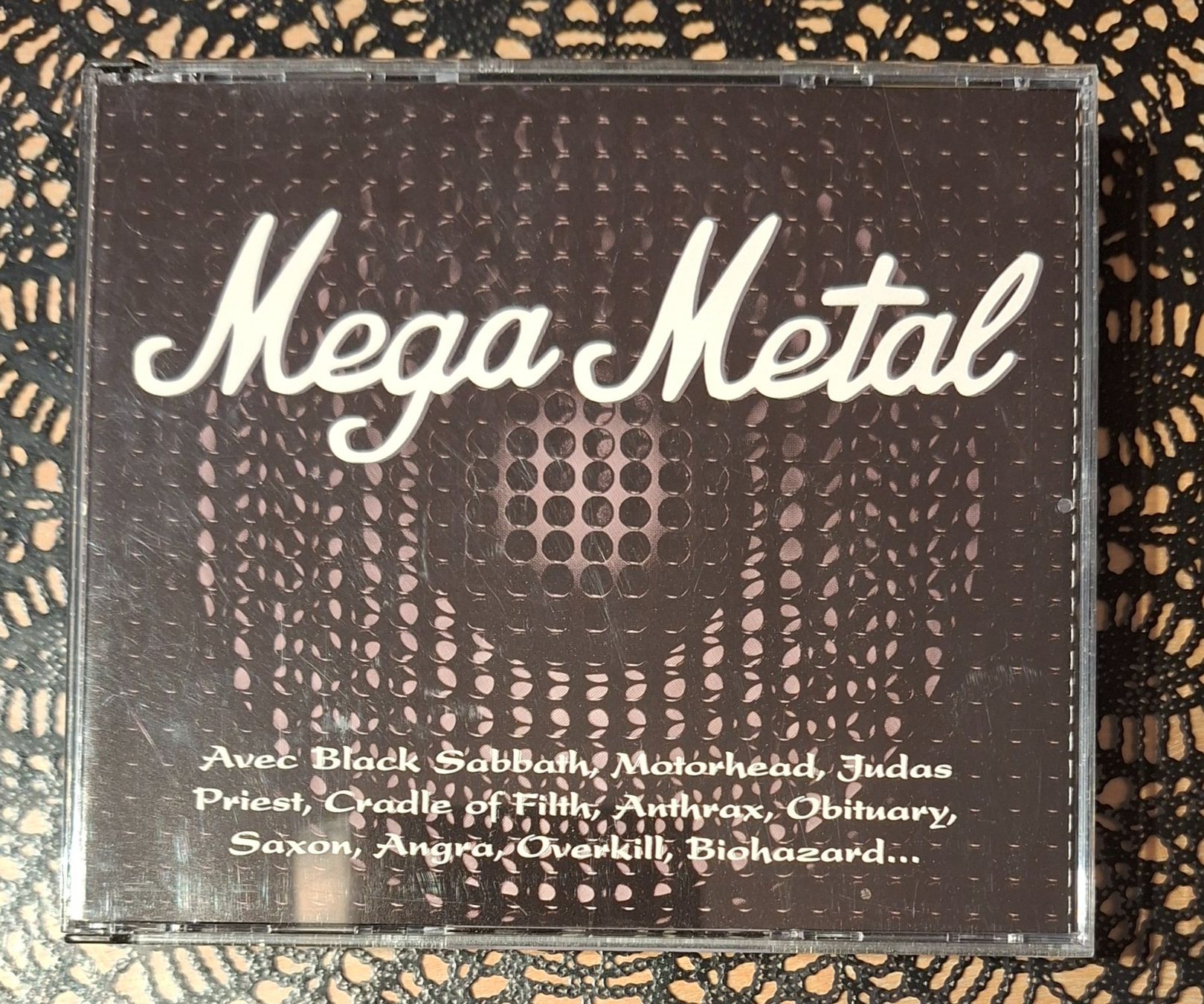 CD: Mega Metal, 4CD Heavy Metal/Hardrock Hit Compilation 2002 – Usato da Amriswil venduto da Celini3