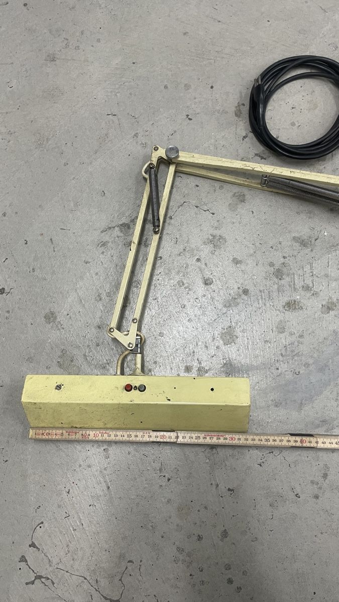 Lampade: Werkstattlampe alt – Usato da Basel venduto da Balthazara 2